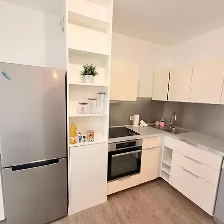 Sweet Apartment *
