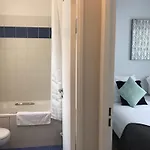 Sweet Apartment *