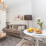 Sweet Apartment Paris