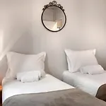 Sweet Apartment