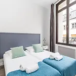 Apartment Sweet Paris