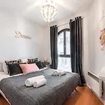 Sweet Apartment Paris