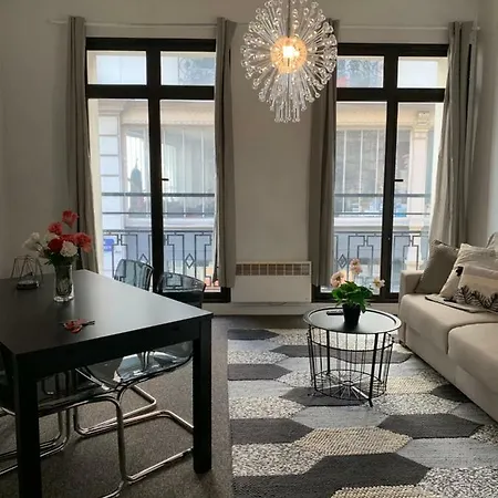 Sweet Apartment *